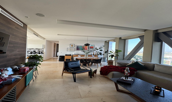 Foto de inmueble en Himalayas, Col. Virreyes Residencial C.P. 45110, Zapopan