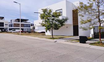 Foto de inmueble en Paseo de los Robles Norte, Condominio Encinos, Col. Vistas del Sol C.P. 45237, Zapopan