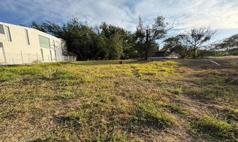 Foto de inmueble en Av Bosques de San Isidro Sur, Col. Zoi Cañadas C.P. 45133, Zapopan
