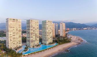 Foto de inmueble en Blvd. Francisco Medina Ascencio, Col. Zona Hotelera Norte C.P. 48333, Puerto Vallarta