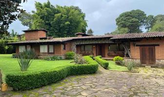 Foto de inmueble en Av Rosales, Col. Avándaro C.P. 51200, Valle de Bravo