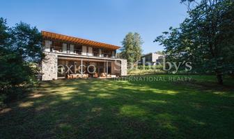 Foto de inmueble en Avenida Arete, Col. Avándaro C.P. 51200, Valle de Bravo