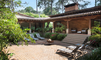 Foto de inmueble en Avenida del Carmen, Col. Avándaro C.P. 51200, Valle de Bravo