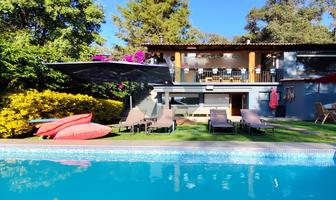 Foto de inmueble en Casa en Venta a Unos Pasos del Centro de Avándaro | Alberca y Atardeceres, Col. Avándaro C.P. 51200, Valle de Bravo