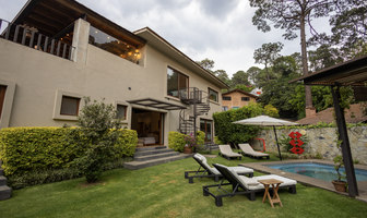 Foto de inmueble en FONTANA BELLA, Col. Avándaro C.P. 51200, Valle de Bravo