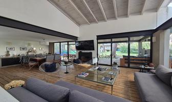 Foto de inmueble en , Col. Avándaro C.P. 51200, Valle de Bravo