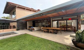 Foto de inmueble en , Col. Avándaro C.P. 51200, Valle de Bravo