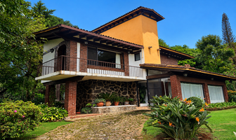 Foto de inmueble en Vega del Campo, Col. Avándaro C.P. 51200, Valle de Bravo