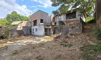 Foto de inmueble en Vega del Valle, Col. Avándaro C.P. 51200, Valle de Bravo