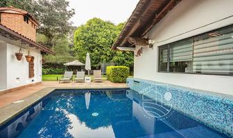 Foto de inmueble en vega del valle, Col. Avándaro C.P. 51200, Valle de Bravo