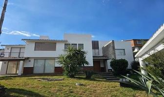 Foto de inmueble en Calzada de los Llorones, Col. Bosque Esmeralda C.P. 52930, Atizapán de Zaragoza