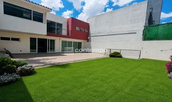Foto de inmueble en Puerta de Quiroga, Col. Bosque Esmeralda C.P. 52930, Atizapán de Zaragoza