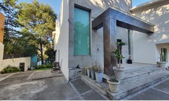 Foto de inmueble en Tepeaculpo, Col. Bosque Esmeralda C.P. 52930, Atizapán de Zaragoza