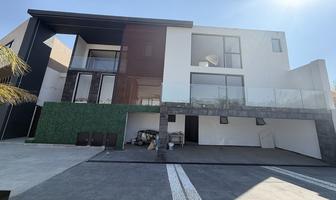 Foto de inmueble en Av de la cuesta, Col. Bosque Real C.P. 52774, Huixquilucan