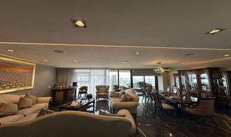 Foto de inmueble en Blvd Bosque Real, Col. Bosque Real C.P. 52774, Huixquilucan