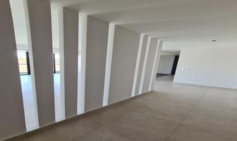 Foto de inmueble en Boulevar Bosque Real, Col. Bosque Real C.P. 52774, Huixquilucan