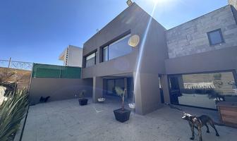 Foto de inmueble en Loma alta, Col. Bosque Real C.P. 52774, Huixquilucan