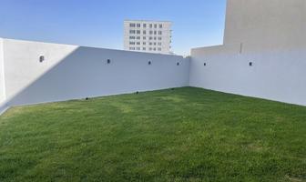 Foto de inmueble en Privada Las Plazas, Col. Bosque Real C.P. 52774, Huixquilucan