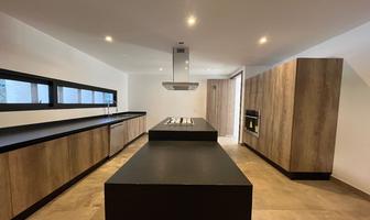 Foto de inmueble en Privada del Murmullo, Col. Bosque Real C.P. 52774, Huixquilucan