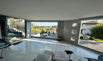 Foto de inmueble en privada de la cumbre, Col. Bosque Real C.P. 52774, Huixquilucan