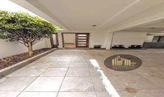 Foto de inmueble en Circuito Juristas, Col. Ciudad Satélite C.P. 53100, Naucalpan de Juárez