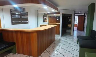 Foto de inmueble en Federica T de la Chica #5, Col. Ciudad Satélite C.P. 53100, Naucalpan de Juárez