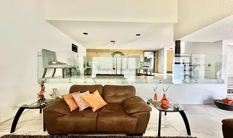 Foto de inmueble en circuito poetas #30, Col. Ciudad Satélite C.P. 53100, Naucalpan de Juárez