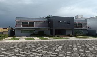 Foto de inmueble en Hermosa Residencia en Metepec - Zona de Town Square, Col. Coaxustenco C.P. 52140, Metepec