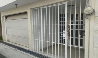 Foto de inmueble en Venta de Casa a Metros de la Estación Zinacantepec del Tren Interurbano, Col. Deportiva C.P. 51356, Zinacantepec
