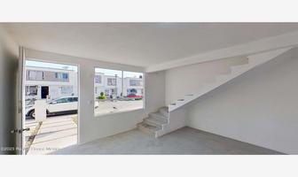 Foto de inmueble en  Privada Manzana 8  #1, Col. El Dorado Huehuetoca C.P. 54696, Huehuetoca