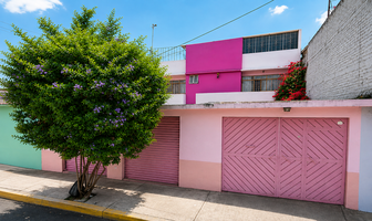 Foto de inmueble en Calle 27, Col. El Sol C.P. 57200, Nezahualcóyotl