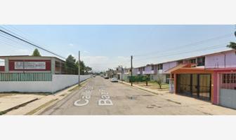 Foto de inmueble en DR. GUSTAVO BAZ PRADA #n.d., Col. Galaxia Cuautitlán C.P. 54840, Cuautitlán