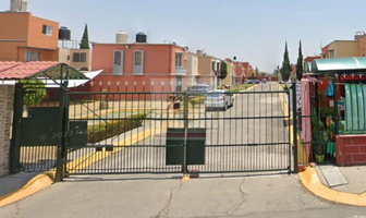 Foto de inmueble en Avenida Hacienda de los Ahuehuetes, Vivienda 65, Lote 12, Lotificacion de la Manzana XV 32, Col. Hacienda de Cuautitlán C.P. 54803, Cuautitlán Foto de inmueble en Avenida Hacienda de los Ahuehuetes, Vivienda 65, Lote 12, Lotificacion de la Manzana XV 32, Col. Hacienda de Cuautitlán C.P. 54803, Cuautitlán