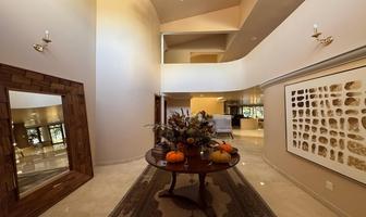 Foto de inmueble en Ave. Rancho Viejo, Col. Hacienda de Valle Escondido C.P. 52937, Atizapán de Zaragoza
