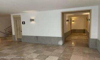 Foto de inmueble en Avenida Dr Jimenez Cantú #1, Col. Hacienda de Valle Escondido C.P. 52937, Atizapán de Zaragoza
