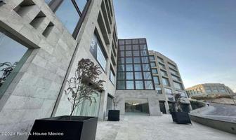 Foto de inmueble en Avenida Dr Jimenez Cantú  #1, Col. Hacienda de Valle Escondido C.P. 52937, Atizapán de Zaragoza