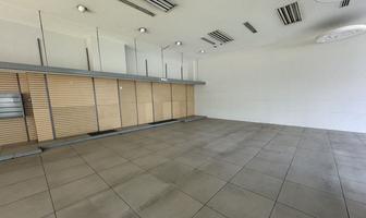 Foto de inmueble en , Col. Hacienda de las Palmas C.P. 52763, Huixquilucan