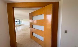 Foto de inmueble en JESUS DEL MONTE, Col. Hacienda de las Palmas C.P. 52763, Huixquilucan