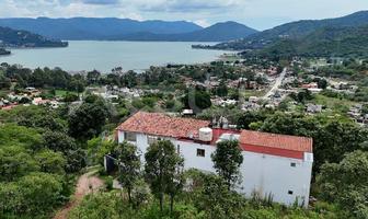 Foto de inmueble en CENZONTLE, Col. La Capilla C.P. 51200, Valle de Bravo