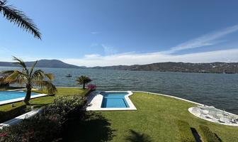 Foto de inmueble en El Escondrijo, Col. La Peña C.P. 51200, Valle de Bravo