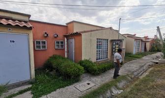 Foto de inmueble en Físicamente Santa Silvana Vivienda 15, Col. La Trinidad Iii, Conjunto Urbano de Tipo Habitacional De, Col. La Trinidad C.P. 55614, Zumpango
