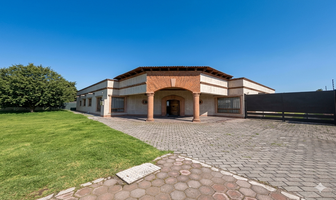 Foto de inmueble en Acacias, Col. Llano Grande C.P. 52148, Metepec