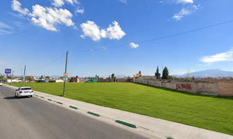 Foto de inmueble en CIRCUITO METROPOLITANO, Col. Llano Grande C.P. 52148, Metepec