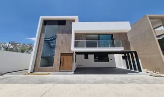 Foto de inmueble en Avenida Estado de México #**, Col. Llano Grande (El Salitre) C.P. 52148, Metepec