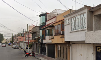 Foto de inmueble en Coatlinchan (Mz. 17, Lt. 6), Col. Loma Bonita C.P. 57940, Nezahualcóyotl