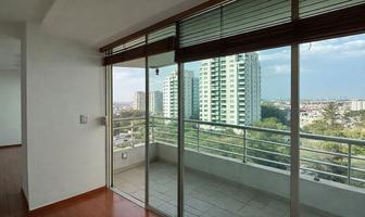 Foto de inmueble en Av. Porton de las Flores, Col. Lomas Country Club C.P. 52779, Huixquilucan