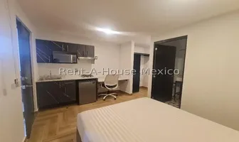Foto de inmueble en Av. de las fuentes #1, Col. Lomas de Tecamachalco C.P. 53950, Naucalpan de Juárez