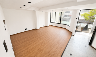 Foto de inmueble en Entrada de teca, Col. Lomas de Tecamachalco C.P. 53950, Naucalpan de Juárez