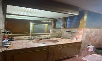 Foto de inmueble en Fuente de peninsula, Col. Lomas de Tecamachalco C.P. 53950, Naucalpan de Juárez