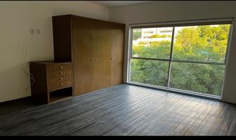 Foto de inmueble en Las Piramides, Col. Lomas de Tecamachalco C.P. 53950, Naucalpan de Juárez